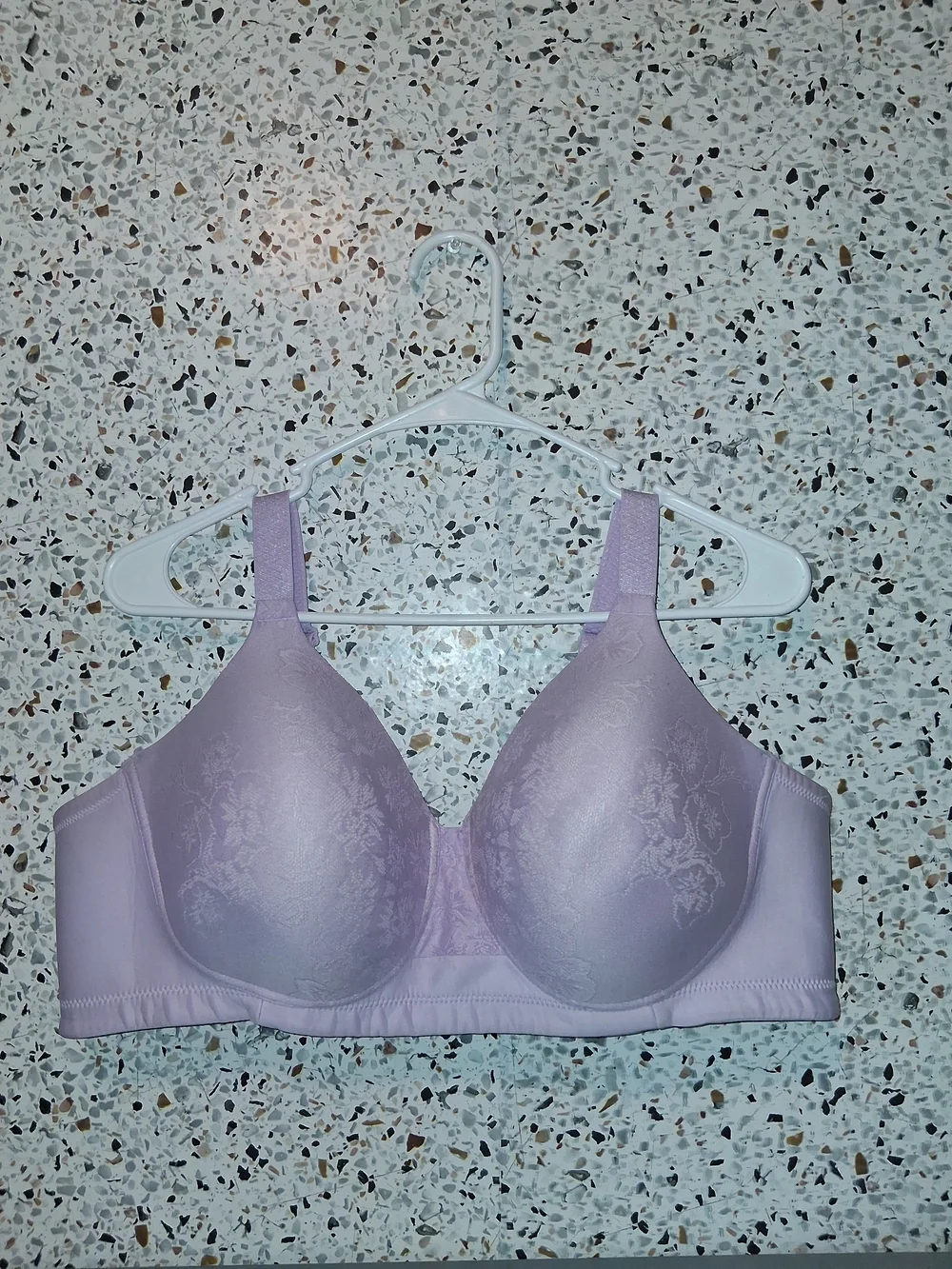 Vanity Fair Tshirt Bra Size 44C Lavender Padded Wireless Back Smoothing